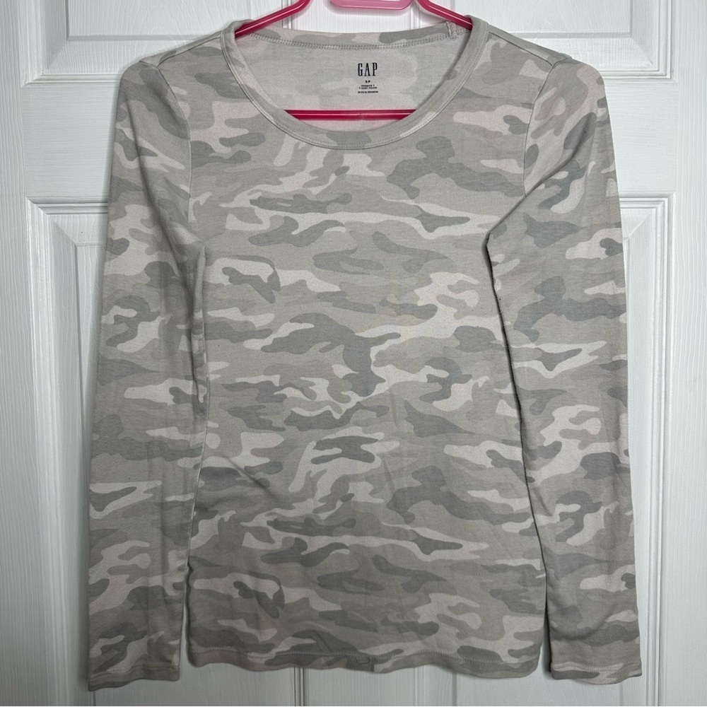 GAP Favourite Camo Shirt Long Sleeved Grey & White Size Small